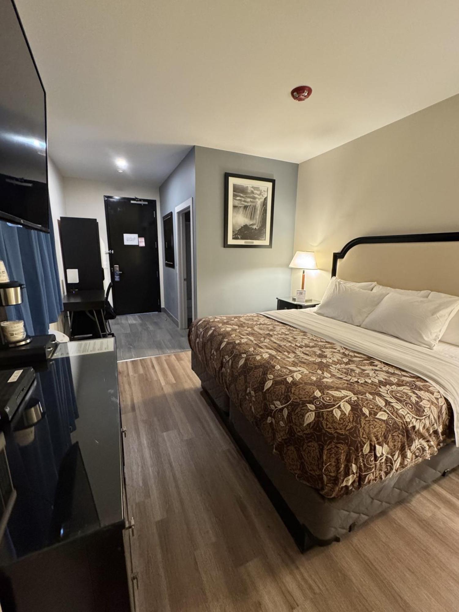 Big Bird Inn Wawa, Surestay Collection By Best Western Zewnętrze zdjęcie