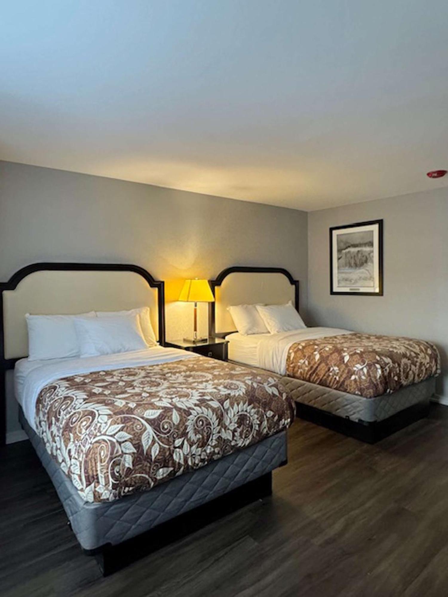 Big Bird Inn Wawa, Surestay Collection By Best Western Zewnętrze zdjęcie